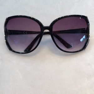 Black Jessica Simpson Sunglasses